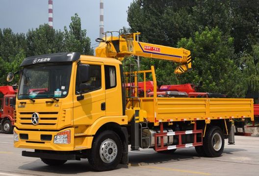 點擊查看詳細信息<br>標(biāo)題：8噸大運隨車吊 閱讀次數(shù)：2038