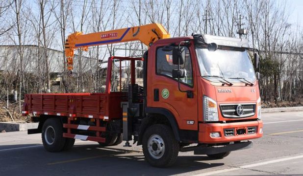 點擊查看詳細信息<br>標(biāo)題：3.2噸大運隨車吊 閱讀次數(shù)：2084