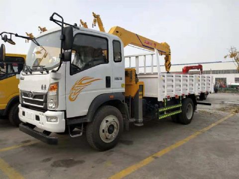 點擊查看詳細信息<br>標(biāo)題：5噸重汽豪曼隨車吊 閱讀次數(shù)：2249