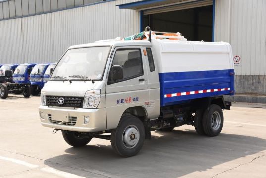 點擊查看詳細信息<br>標題：4.5方汽油垃圾車 閱讀次數(shù)：2096